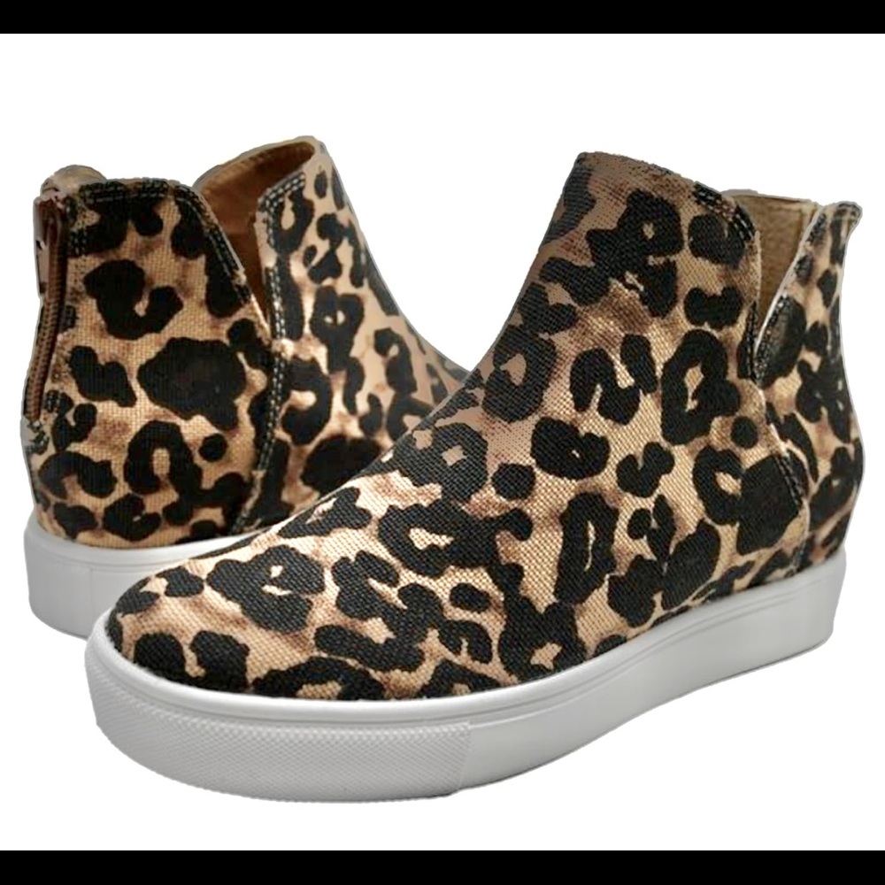 Steven Madden Wedge Sneaker Size 9